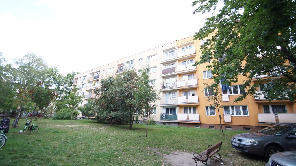 Sprzedaż mieszk.2-pok.43 m2.niski blok śródmieście