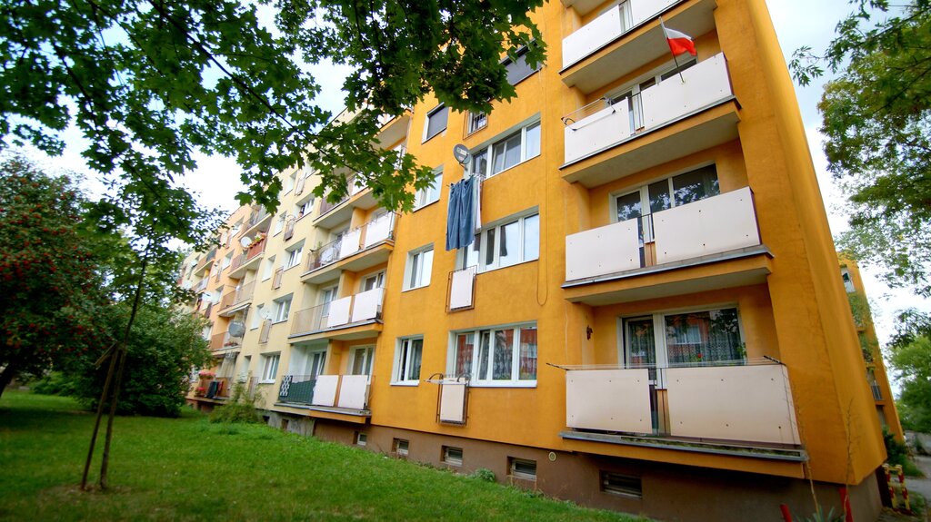 Sprzedaż mieszk.2-pok.43 m2.niski blok śródmieście