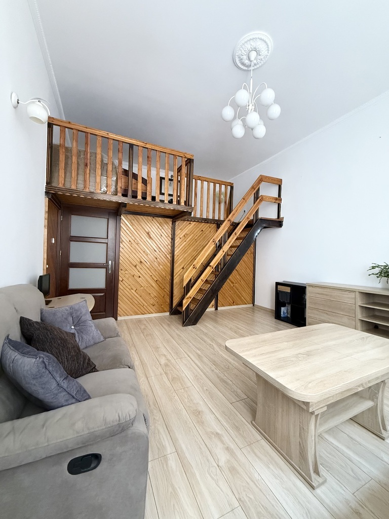 Aleja Fontann | 62,74 m² | Wysokie wnętrza | Najem