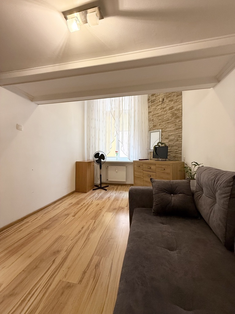 Aleja Fontann | 62,74 m² | Wysokie wnętrza | Najem