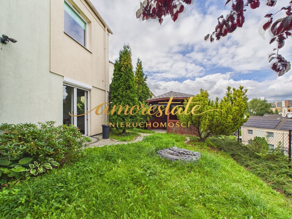 Bliźniak z ogrodem i widokiem na przestrzeń!