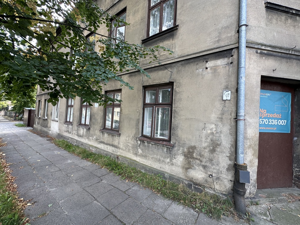 Narożna kamienica w Pabianicach - 290 m²