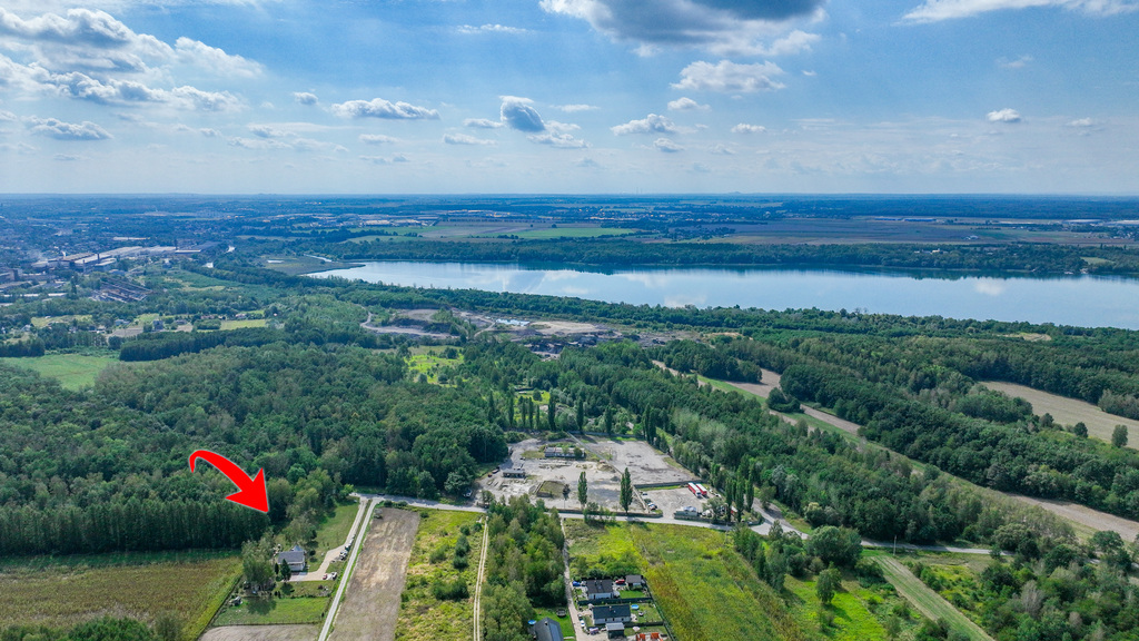 Idealne miejsce na własne siedlisko las i woda