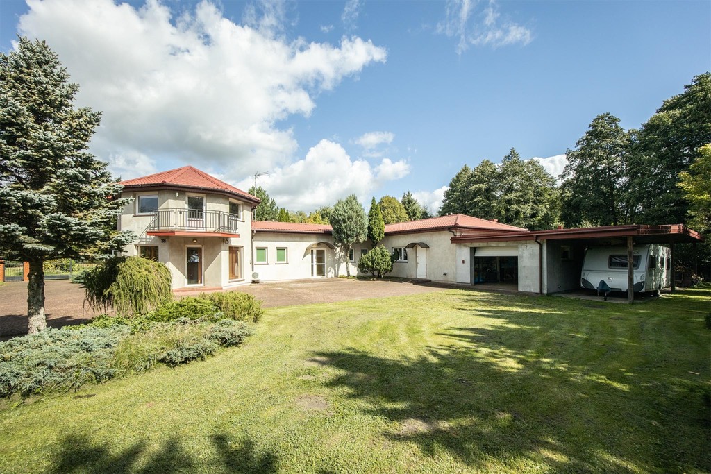 Obiekt usługowy 589m2 | Działka 2292m2