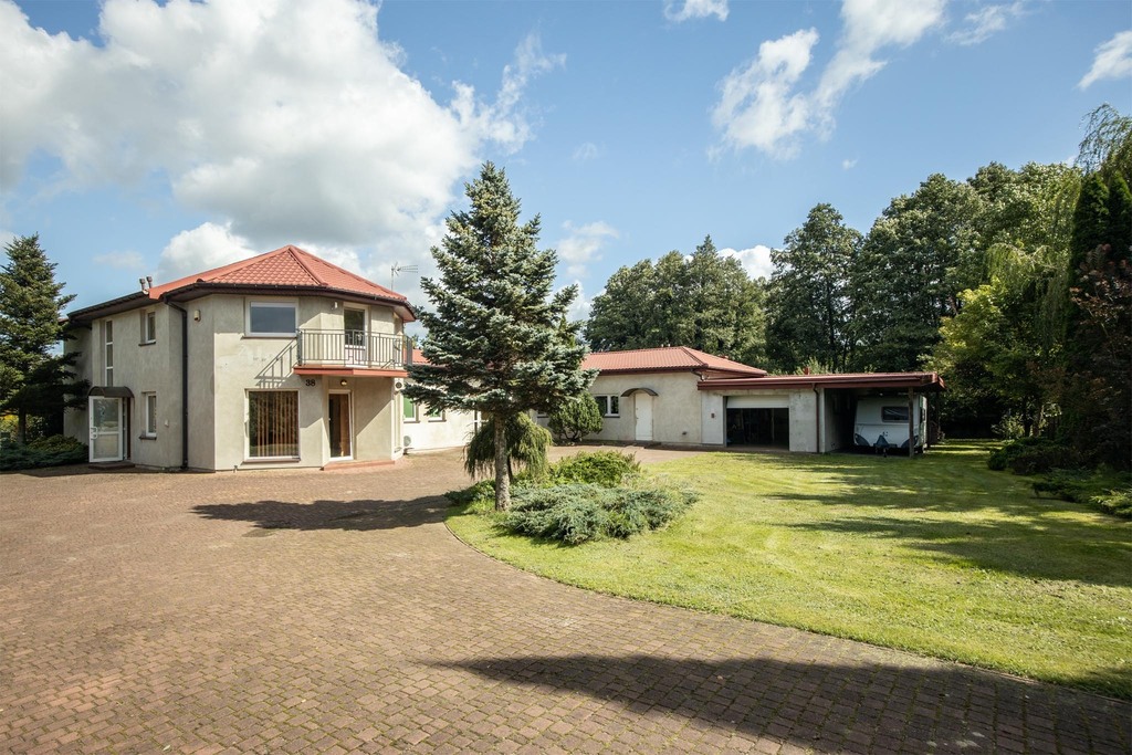 Obiekt usługowy 589m2 | Działka 2292m2