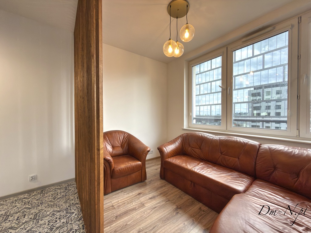 3 pokoje | 2 łazienki | balkon | Centrum