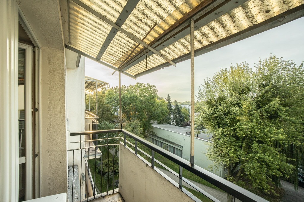 Słoneczne studio z balkonem blisko ASP