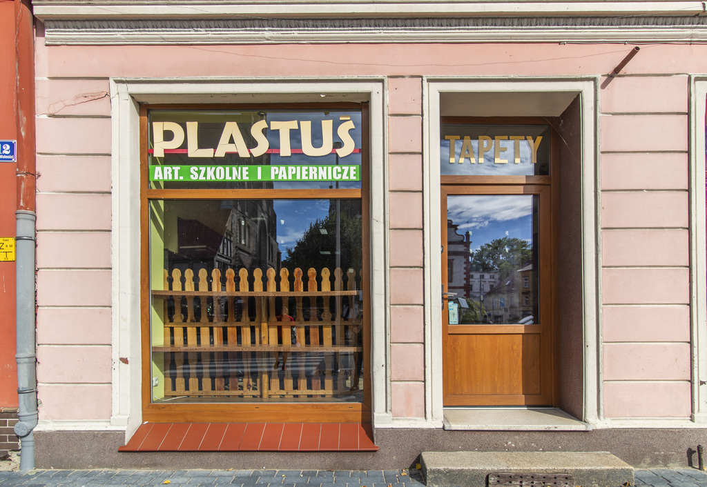 Lokal usługowy w centrum Lubska, parter, witryna