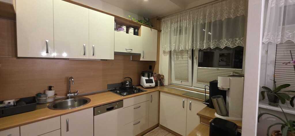 3 pokoje , 70,5 m², Balkon, Klimatyzacja