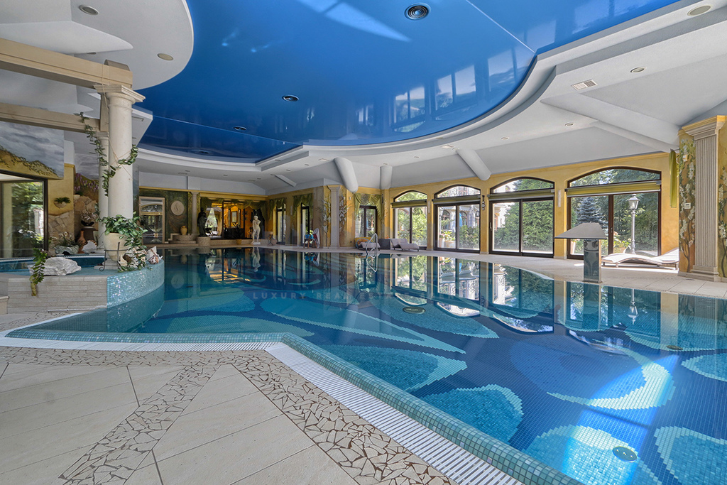 Luksusowa rezydencja Dąbrowa Leśna basen i Spa