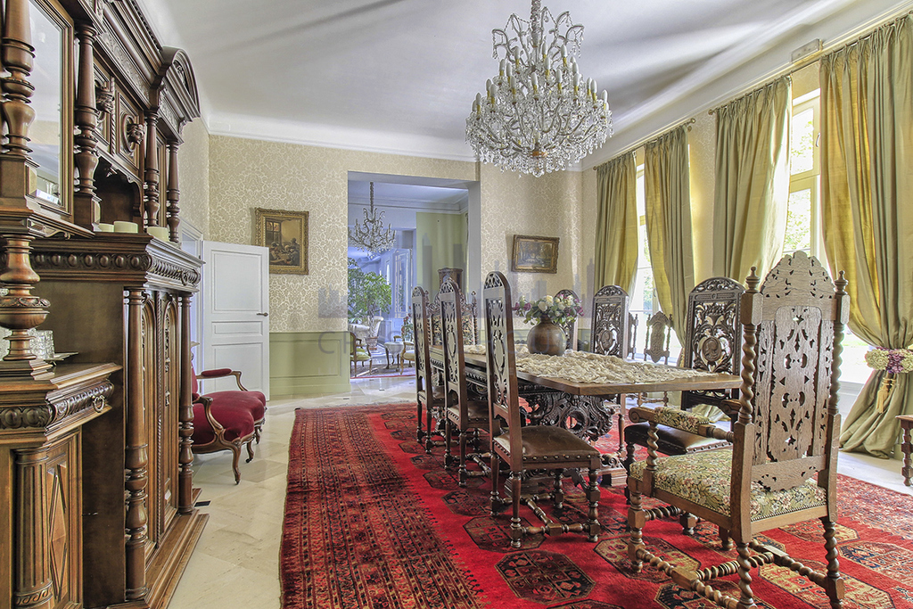 Piękny zamek Chateau de Bois Renault nad Loarą