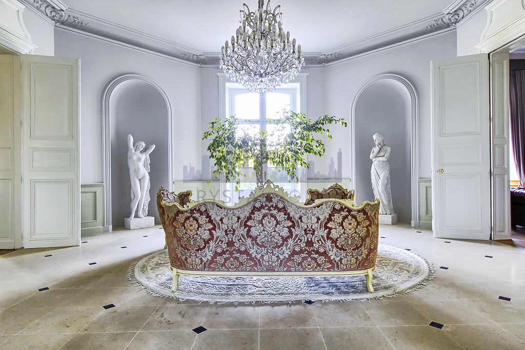 Piękny zamek Chateau de Bois Renault nad Loarą