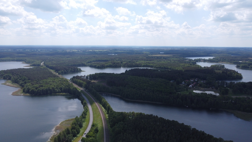 Działka bud.1501m2,obr.Piława,przy J.Łąkie,las.