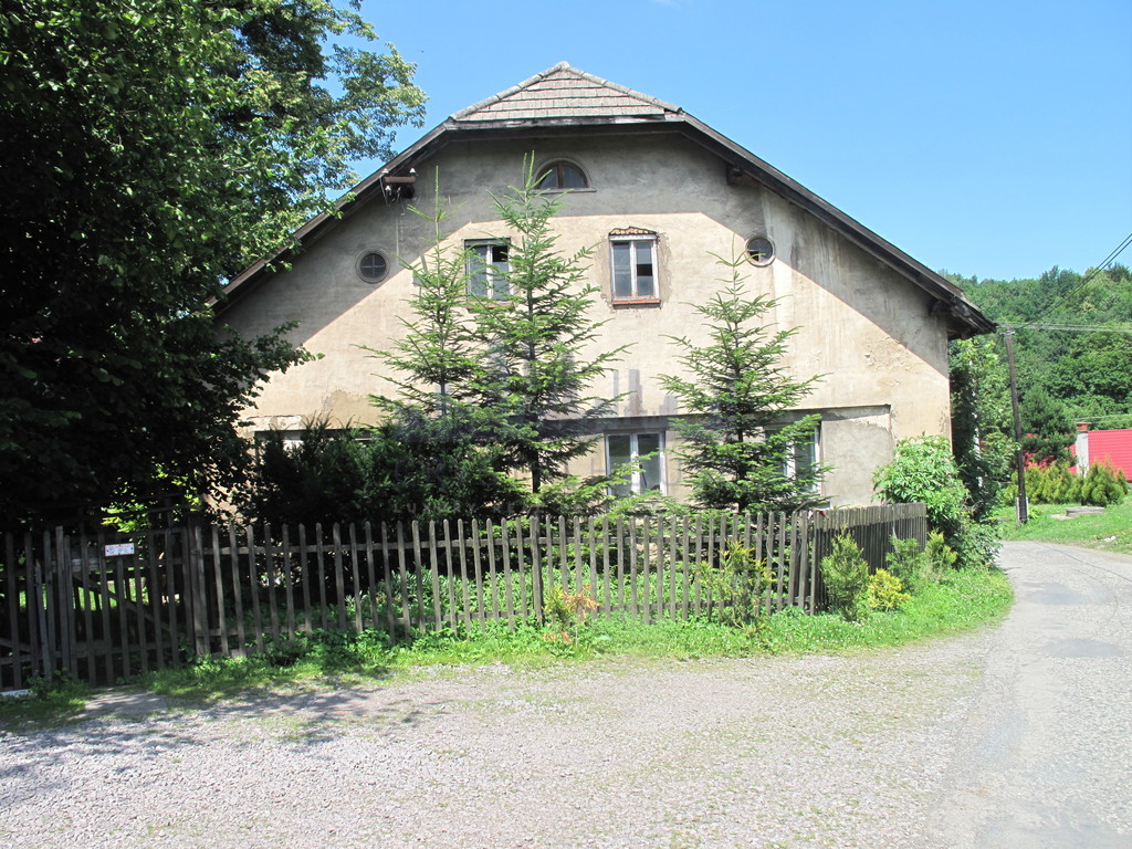 Dom z potencjałem i projektem w Cisownicy Beskidy