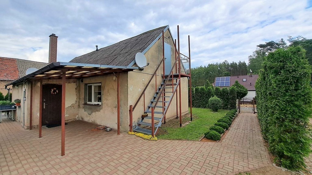 Gospodarstwo, działka 9300m2, Dom 91 m2 + budynki