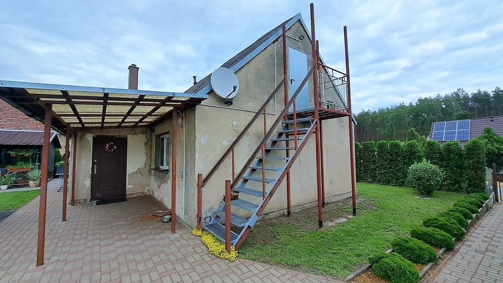 Gospodarstwo, działka 9300m2, Dom 91 m2 + budynki