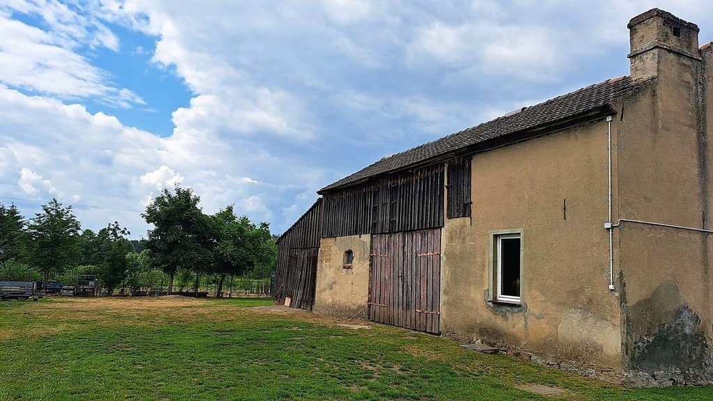 Gospodarstwo, działka 9300m2, Dom 91 m2 + budynki