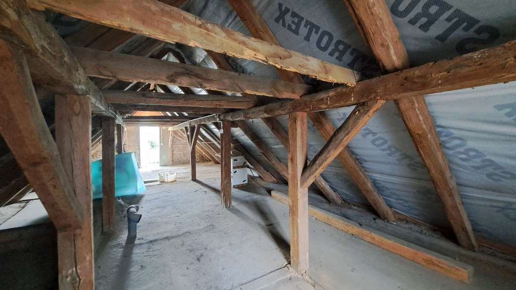 Gospodarstwo, działka 9300m2, Dom 91 m2 + budynki