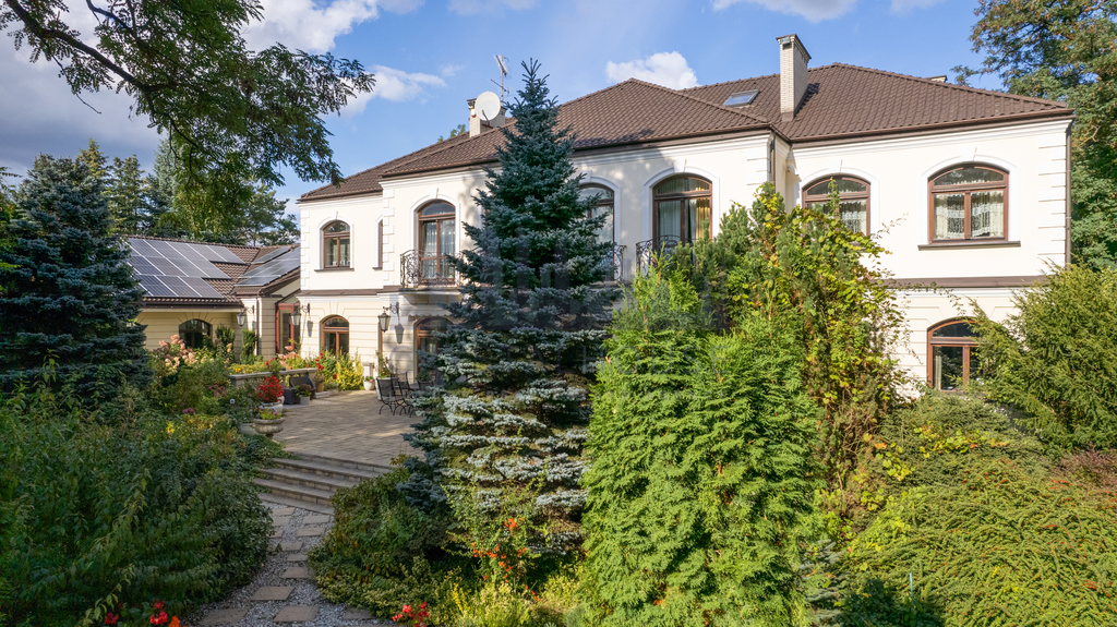Luksusowa rezydencja Dąbrowa Leśna basen i Spa