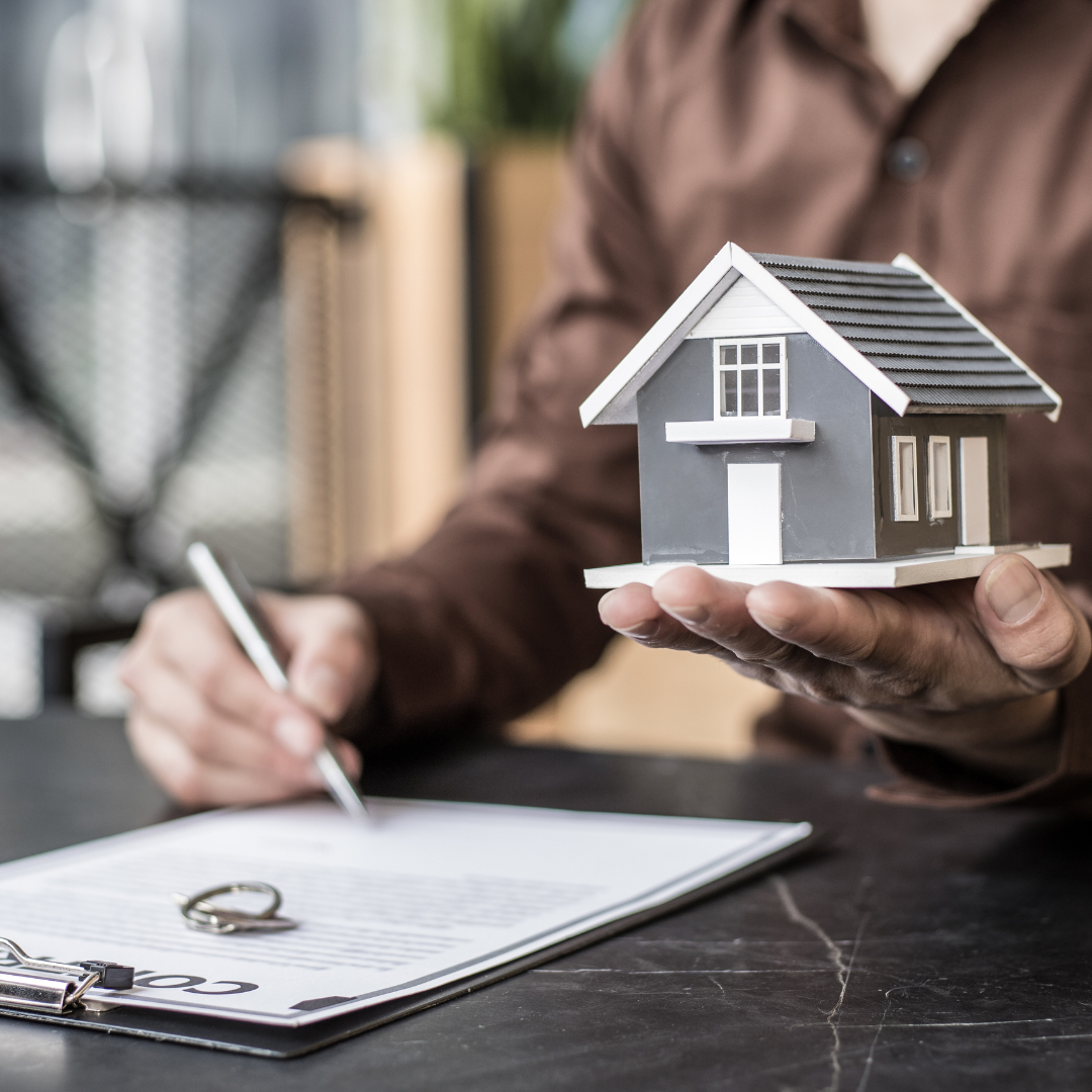 Searching for perfect properties with Findestnow