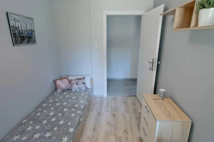 Pokój jednoosobowy #5 przy ul. Grodkowskiej 6