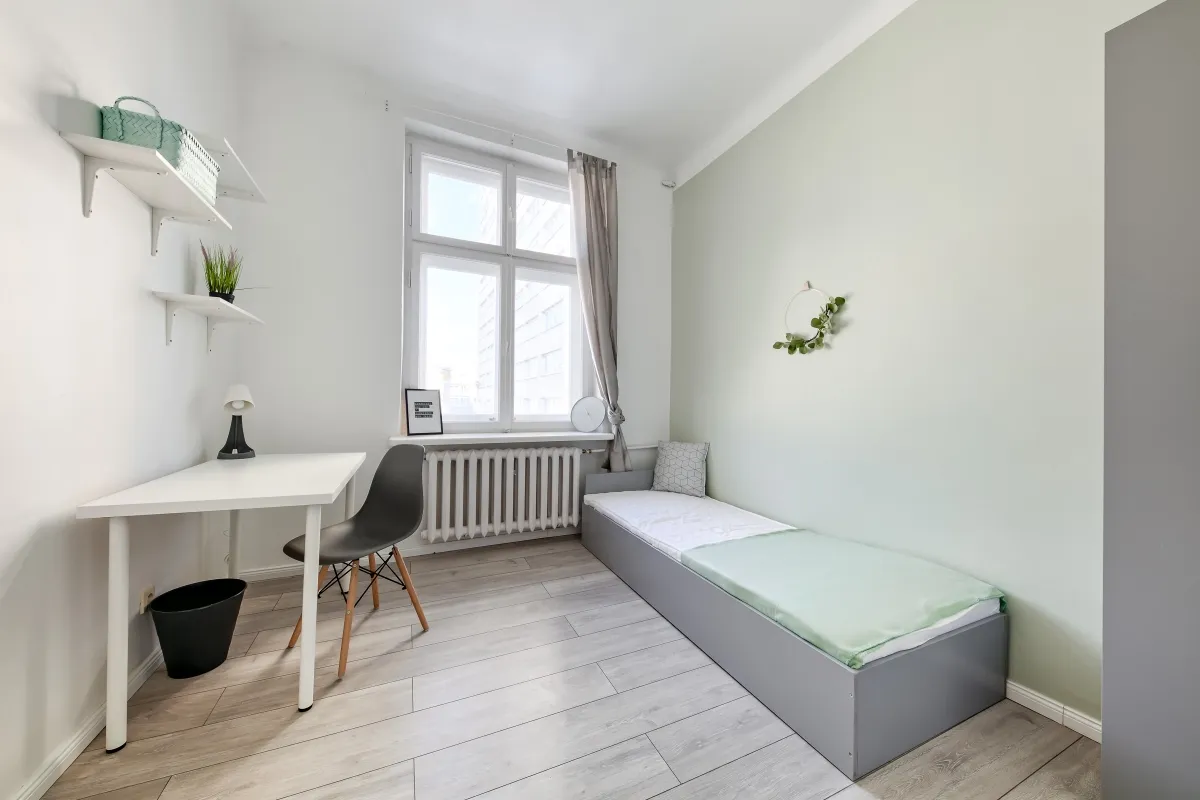 Pokój jednoosobowy #1 przy ul. Tamka 45A/12a