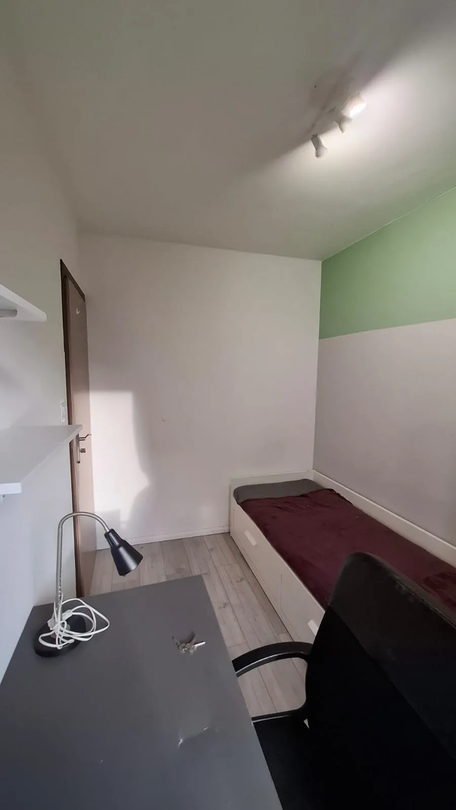 Pokój jednoosobowy #3 przy ul. Na Uboczu 18
