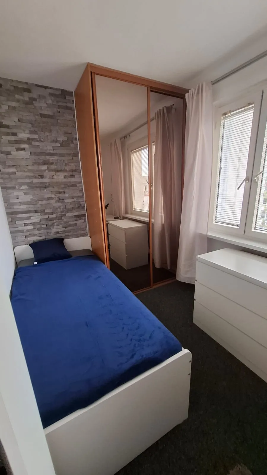 Pokój jednoosobowy #5 przy ul. Zamiany 11