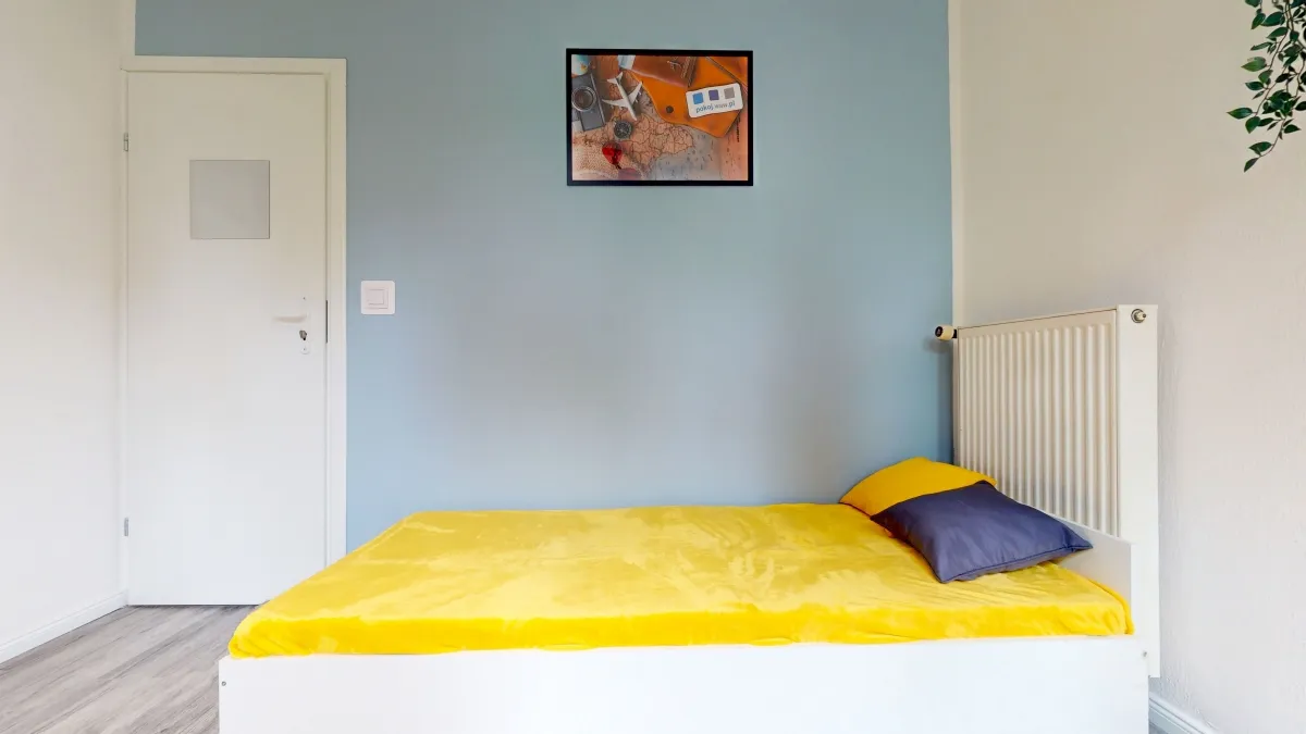 Pokój jednoosobowy z balkonem #2 przy ul. Grzybowskiej 9