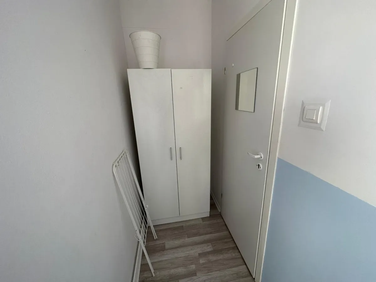 Pokój jednoosobowy #13 przy ul. Wita Stwosza 17b [DLA KOBIET]