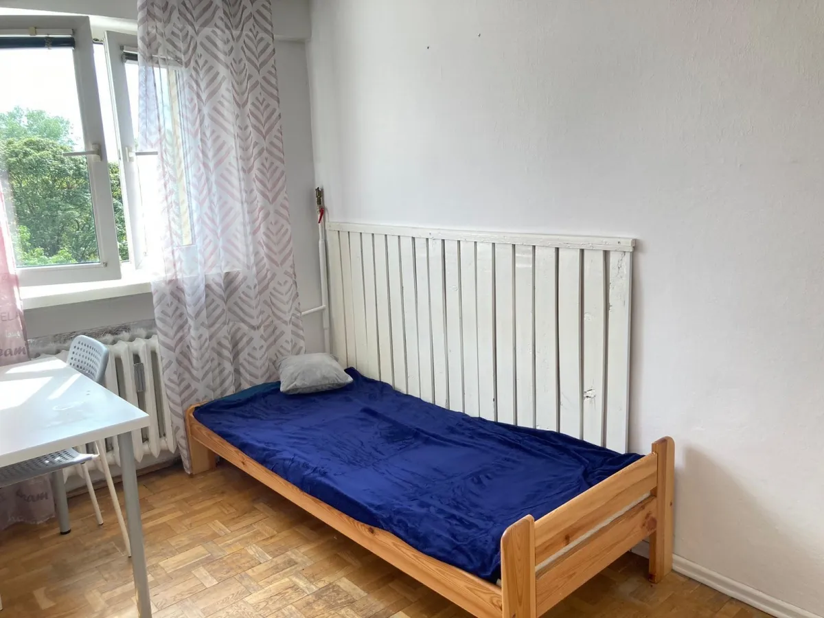 Pokój #3 przy ul.Wrzeciono 10 [TYLKO DLA KOBIET]