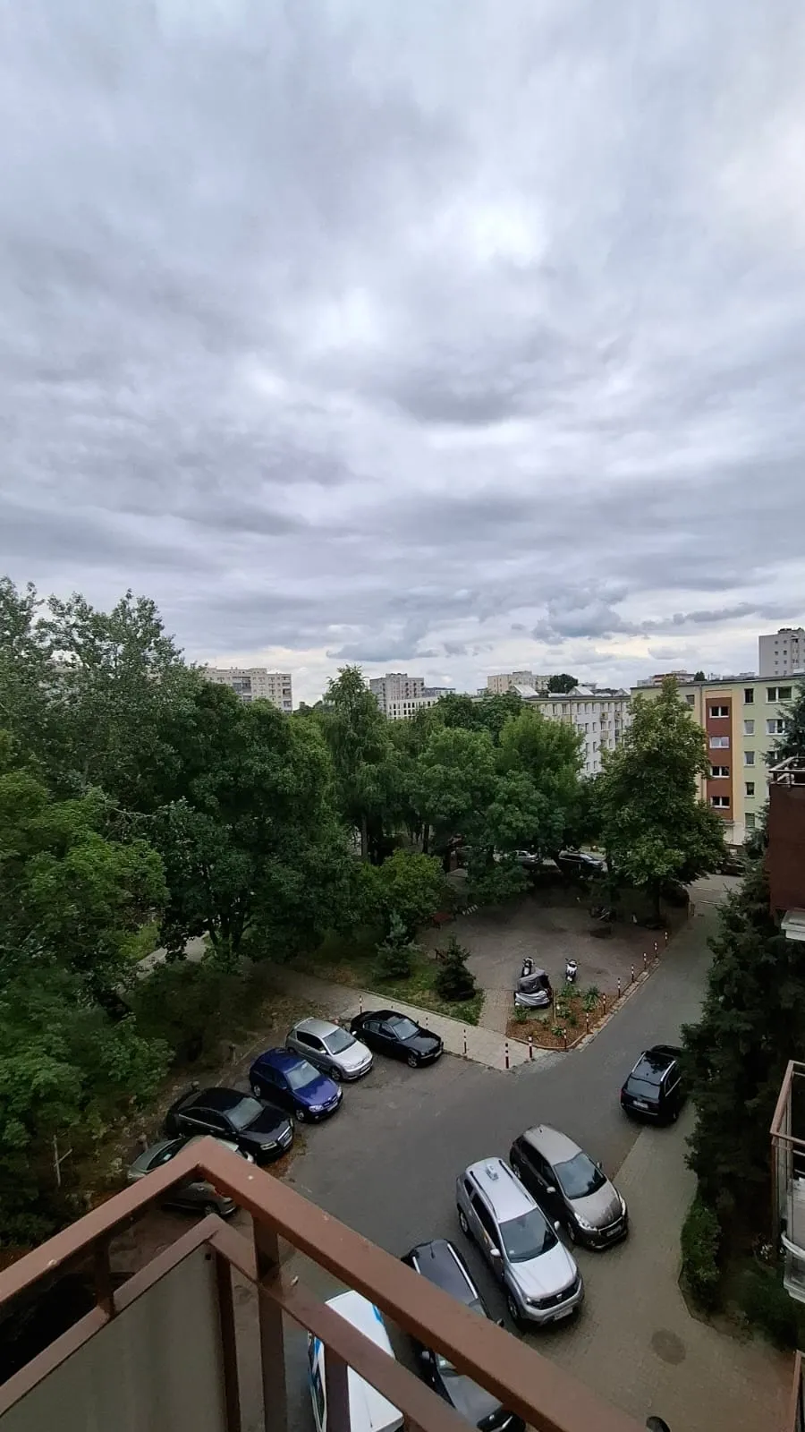 Pokój jednoosobowy #3 przy al. Lotników 19 [TYLKO DLA KOBIET]