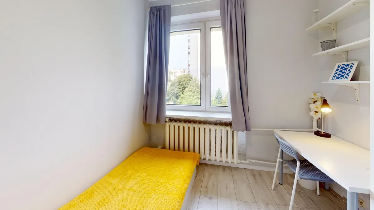 Pokój jednoosobowy #2 przy ul. Służby Polsce 4