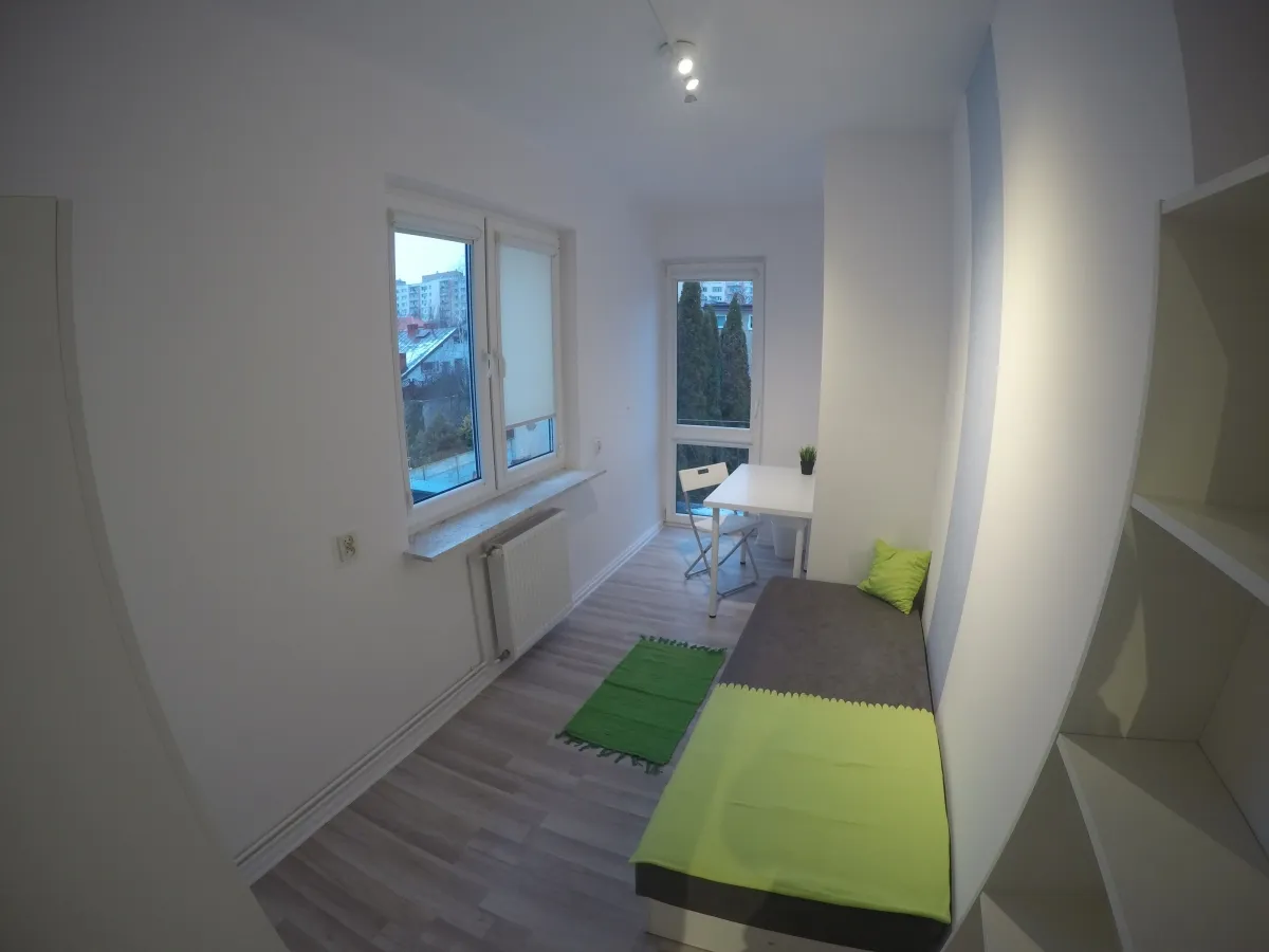 Pokój jednoosobowy #12 przy ul. Wita Stwosza 17b [DLA KOBIET]