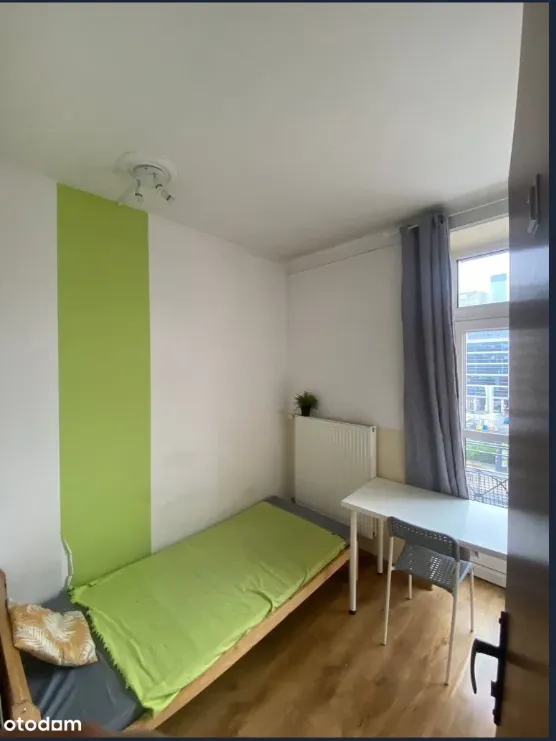 Pokój jednoosobowy #1 przy ul. Marszałkowskiej 140