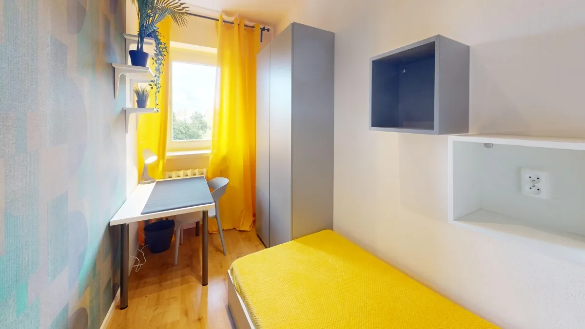 Pokój jednoosobowy #5 przy ul. Grzeszczyka 4