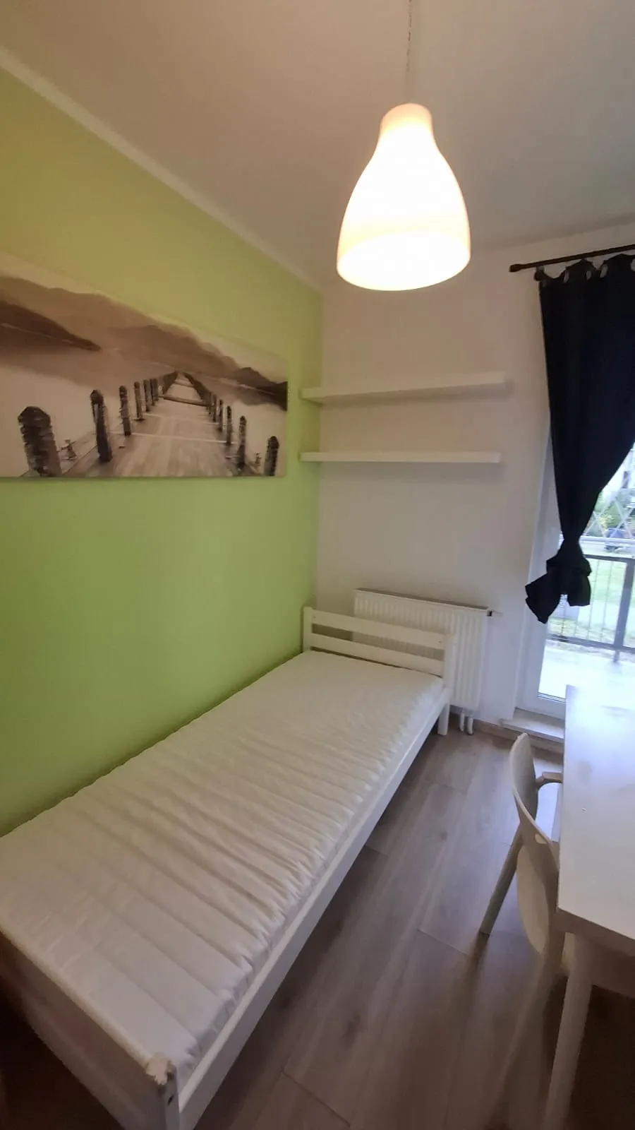 Pokój jednoosobowy #4 przy ul. Na Uboczu 24
