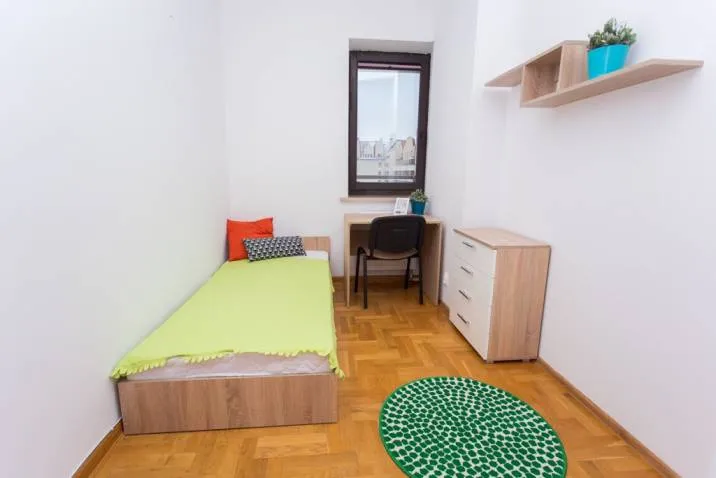 Pokój jednoosobowy #3 przy ul Pod Strzechą 4/12