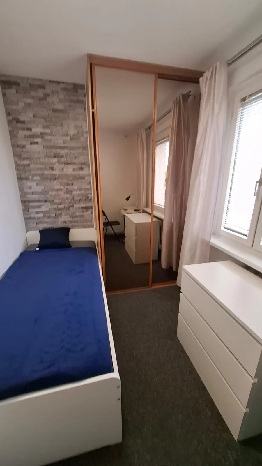 Pokój jednoosobowy #5 przy ul. Zamiany 11