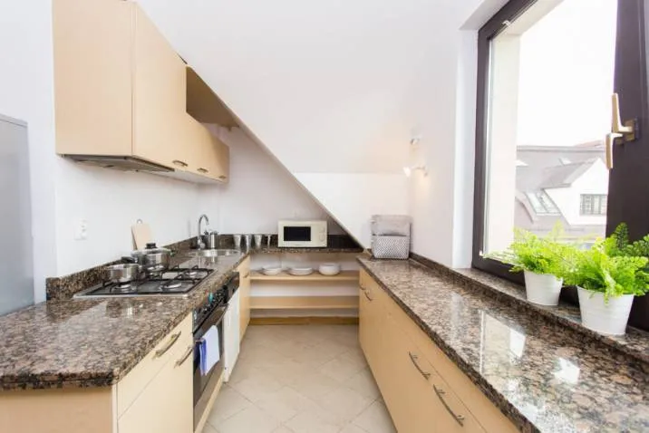 Pokój jednoosobowy #3 przy ul. Pod Strzechą 4/14