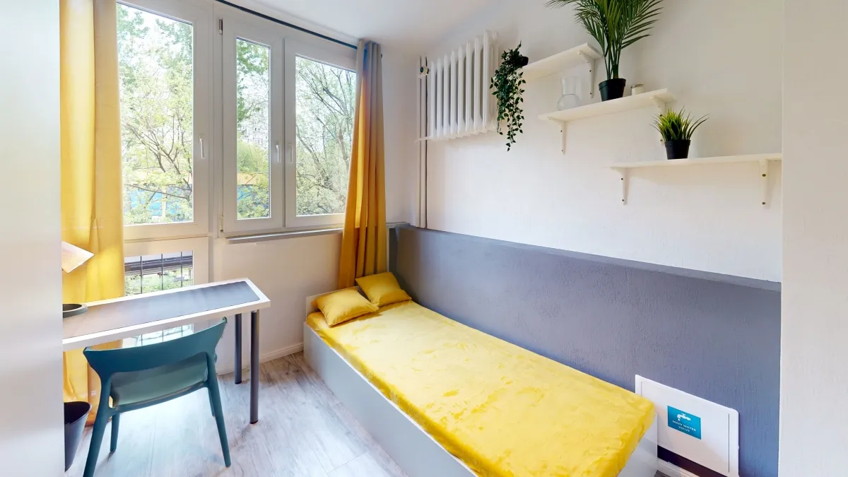Pokój jednoosobowy z balkonem #3 przy ul. Grzybowskiej 9