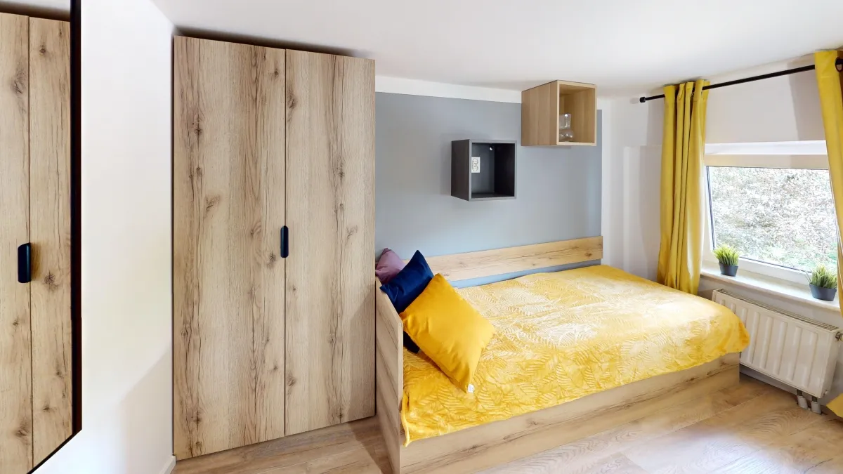 Pokój jednoosobowy #3 przy ul. Bronikowskiego 1