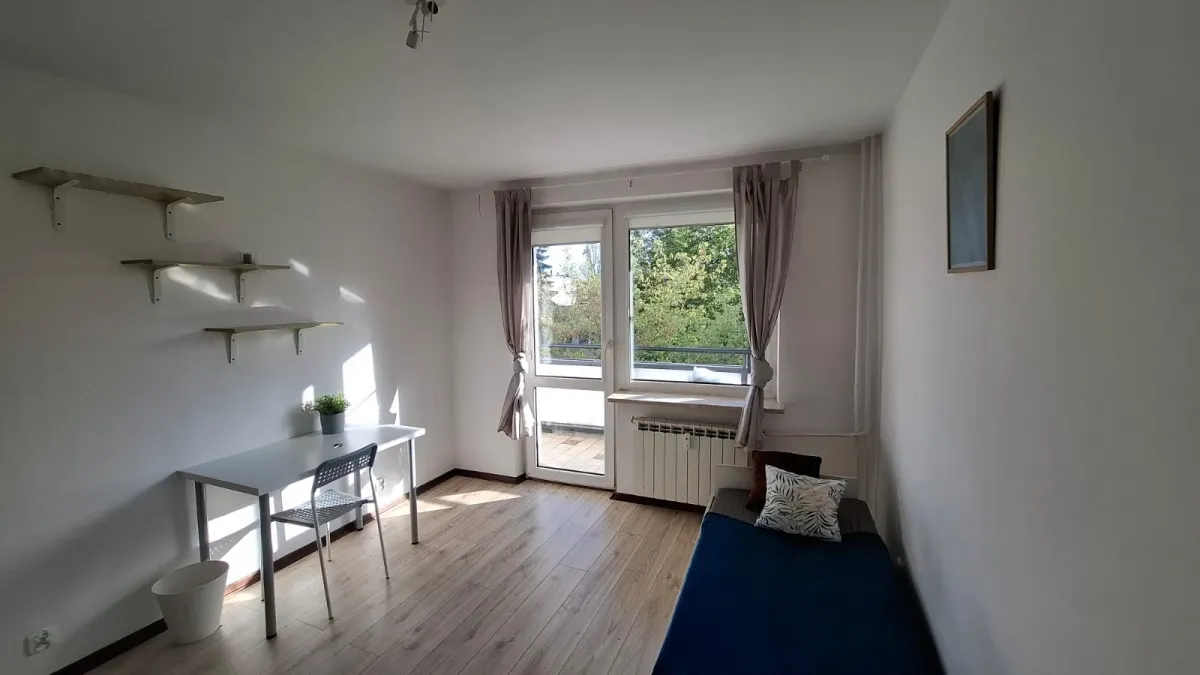 Pokój jednoosobowy #4 z balkonem przy ul. Wiktorii Wiedeńskiej 7