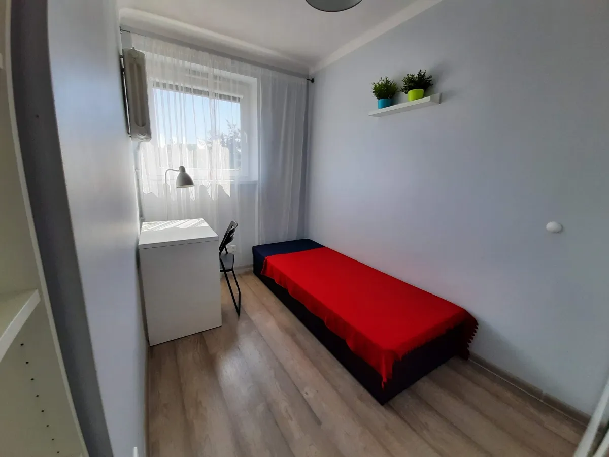 Pokój jednoosobowy #4 przy ul. Żwirki i Wigury 59