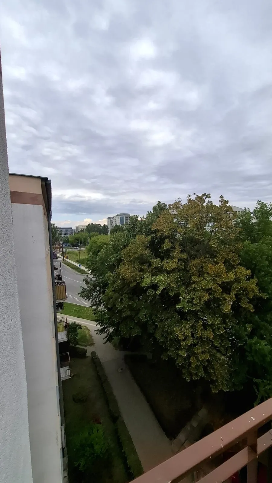 Pokój jednoosobowy #3 przy al. Lotników 19 [TYLKO DLA KOBIET]