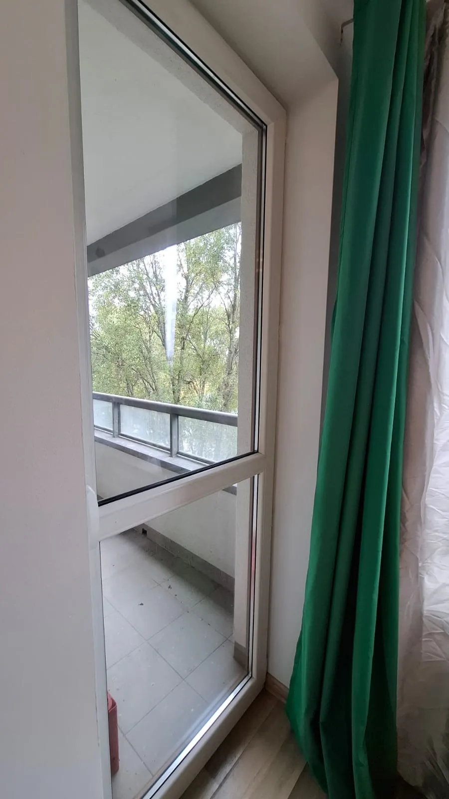 Pokój #4 z balkonem przy Krakowskiej 291a