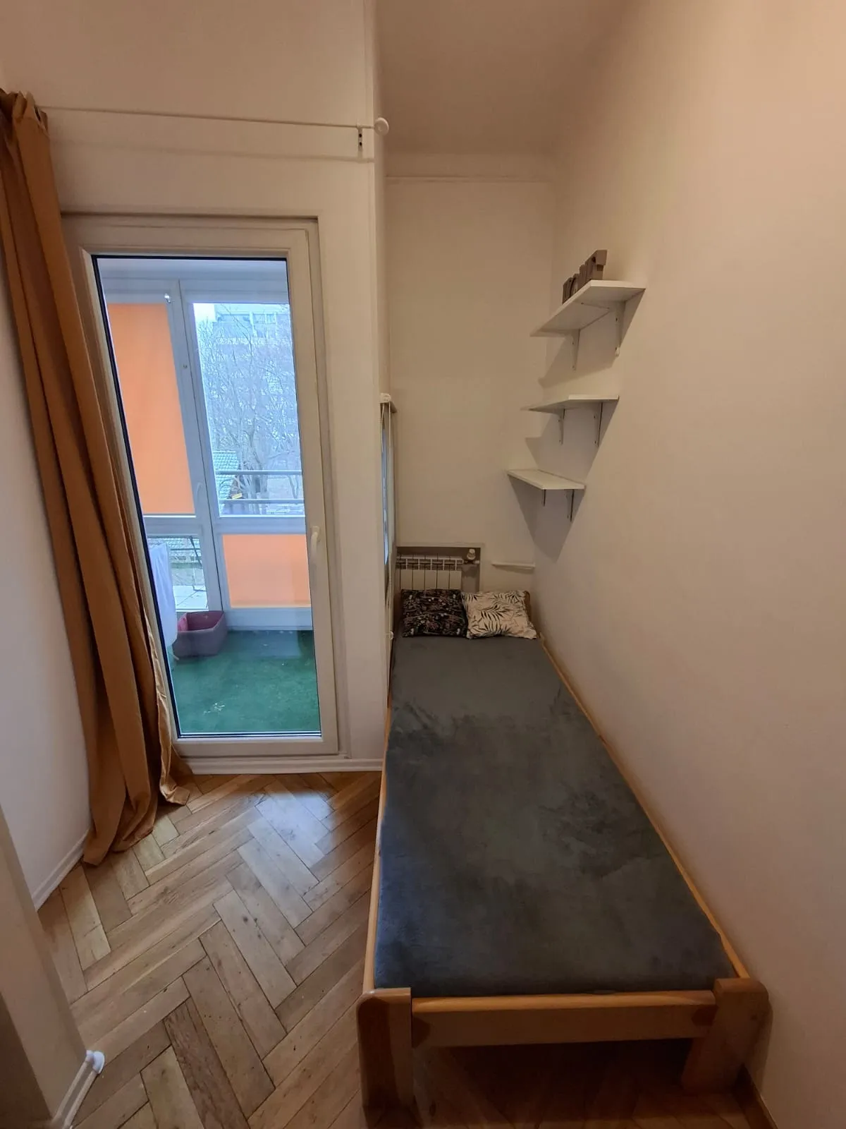 Pokój #3 z balkonem przy Konduktorskiej 20