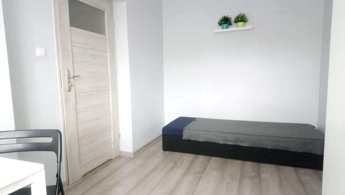 Pokój jednoosobowy #1 przy ul. Żwirki i Wigury 59