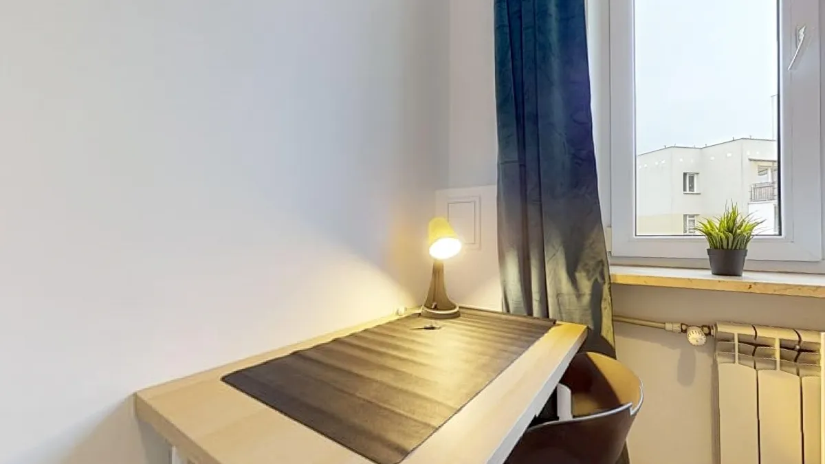 Pokój jednoosobowy #3 przy ul. Dembowskiego