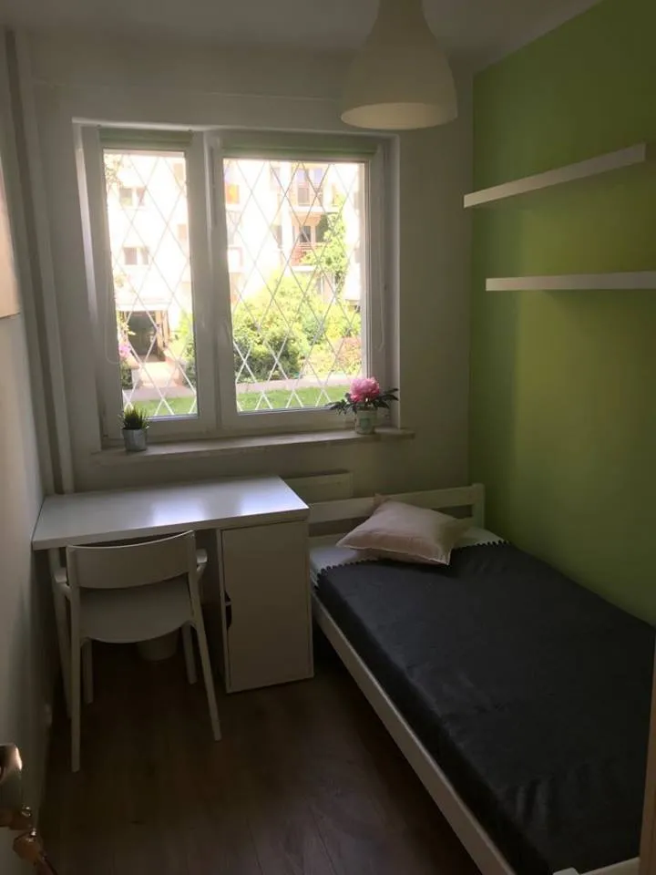 Pokój jednoosobowy #6 przy ul. Na Uboczu 24